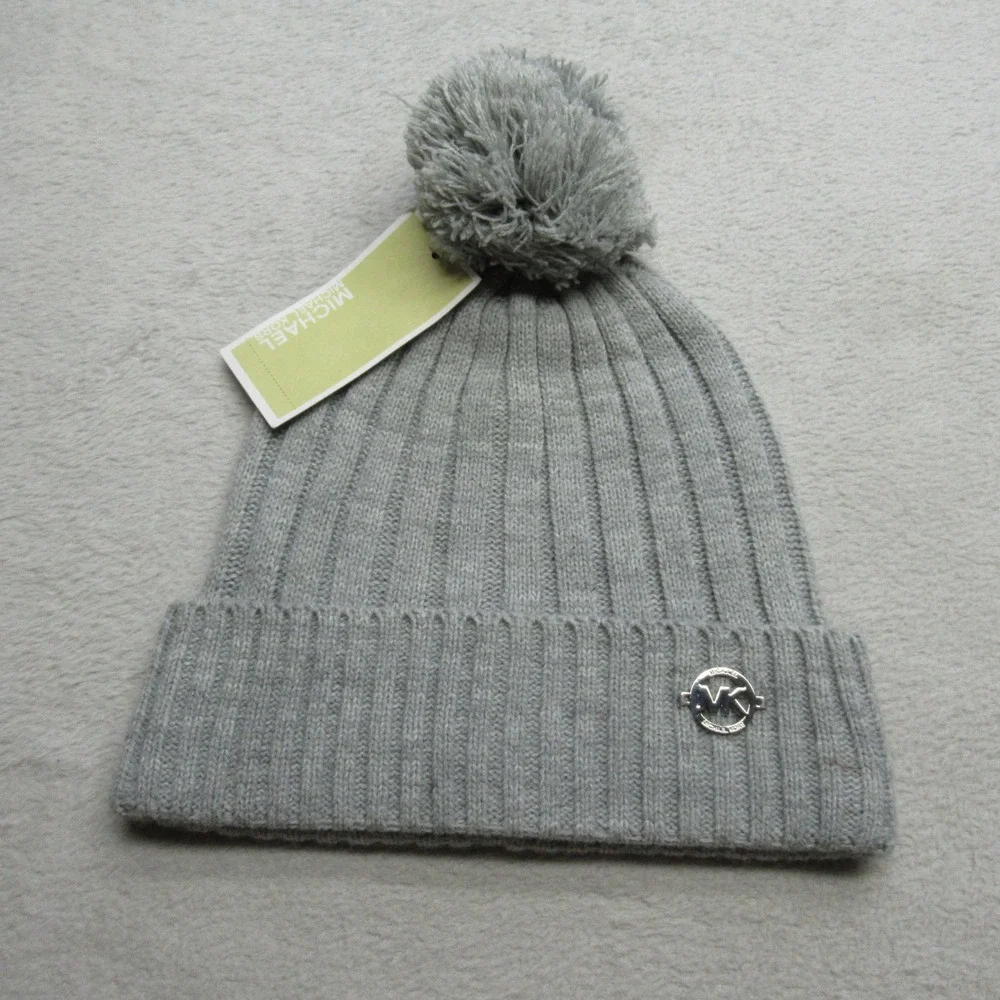 Michael Kors Beanie Hat Unisex One Size Gray Pom Pom Logo Winter Ribbed Knit NWD